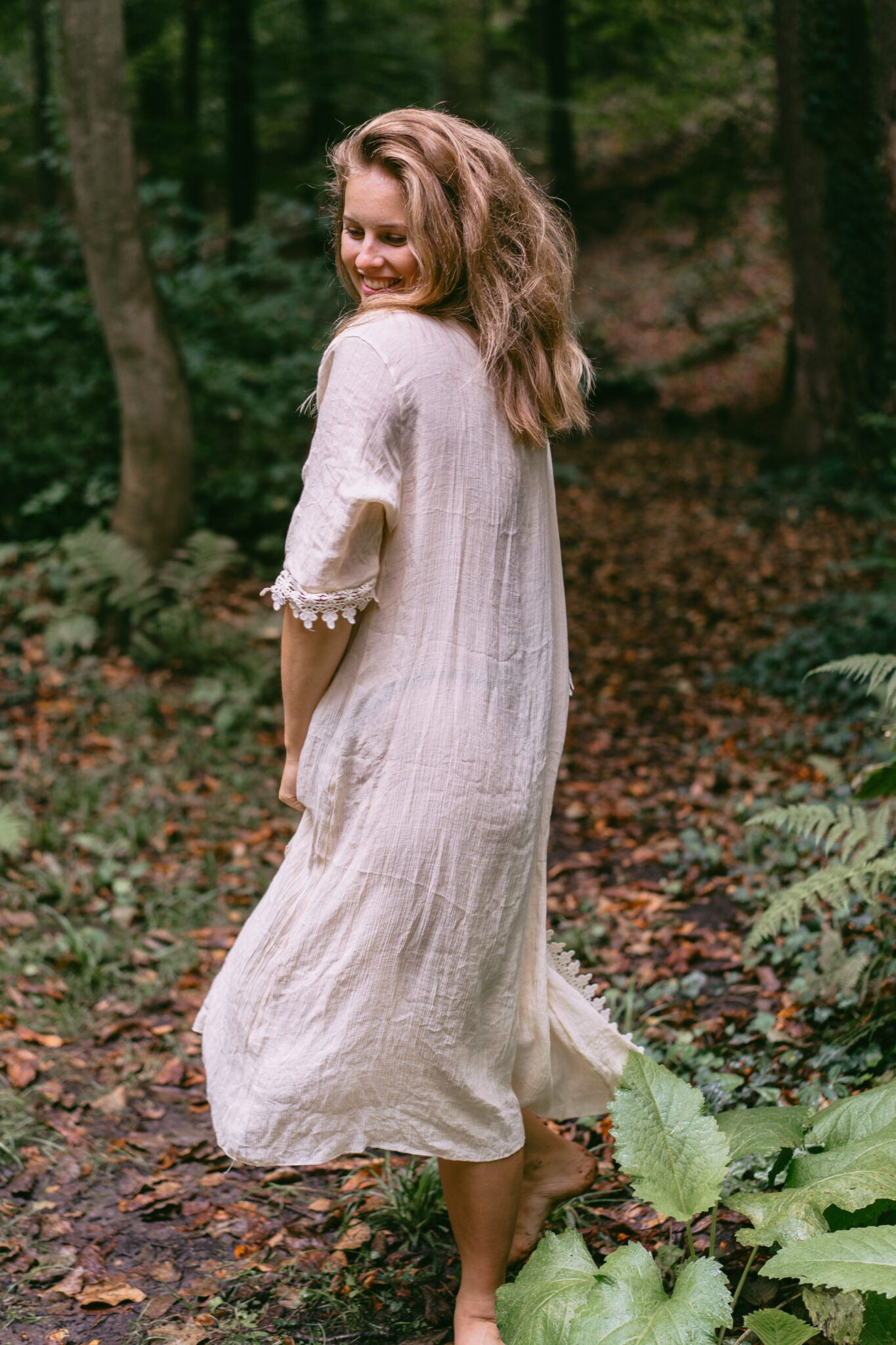 Veil Kimono – Lace Ritual Layer - Viscose